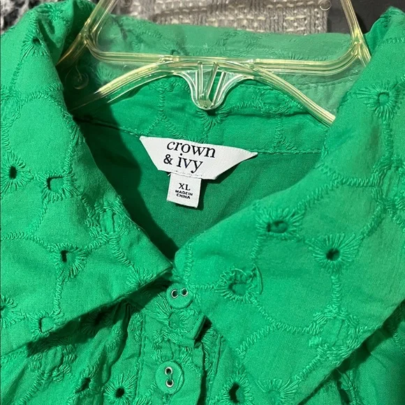 Crown & Ivy Emerald Eyelet Blouse - Picture 10 of 12